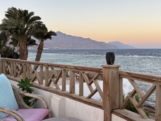 Beachfront Rooftop Studio with Private Terrace